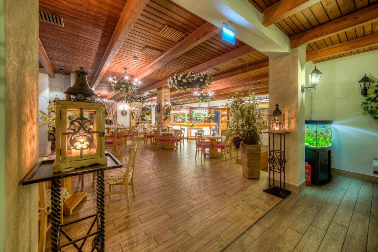 Lesne Patio Hotel Katowice Bagian luar foto